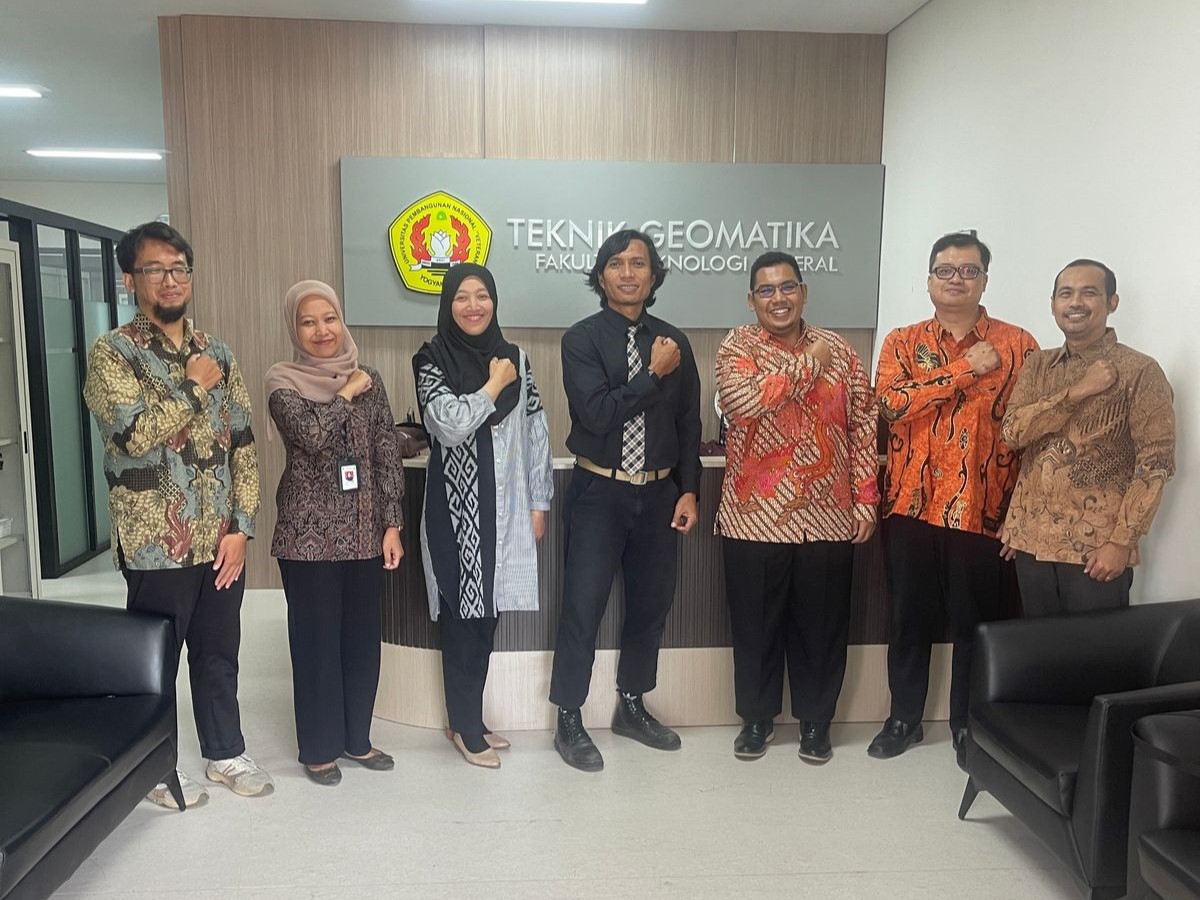 Program Studi Teknik Geomatika