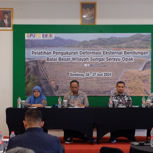 Dosen Teknik Geomatika UPNYK Berpartisipasi sebagai Narasumber dalam Pelatihan Pengukuran Deformasi Eksternal Bendungan Balai Besar Wilayah Sungai Serayu Opak